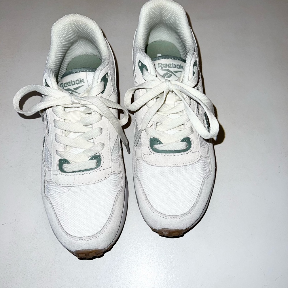 Reebok Women's Drive Sneakers White and Light Green Comfort Footbed Shoes Sz 8 - Picture 7 of 7